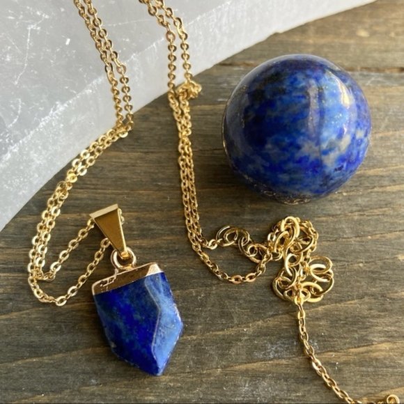 Alquimia Jewelry - La[is lazuli Dainty gold pointy charm/worry stone/delicate necklace/protection